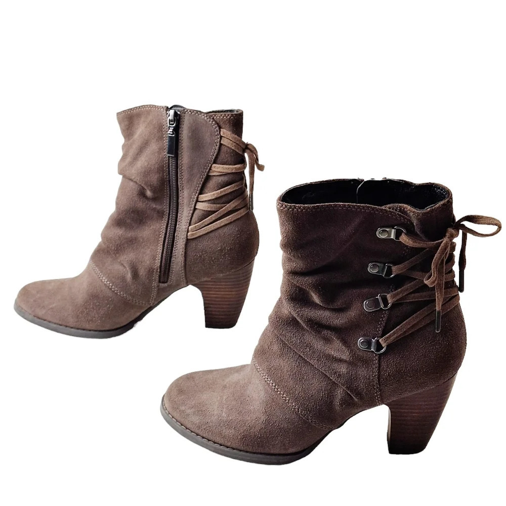 Clarks Artisan Women Sz 7.5 Alpine Brown Suede Heeled Ankle Bootie Boots Zipper